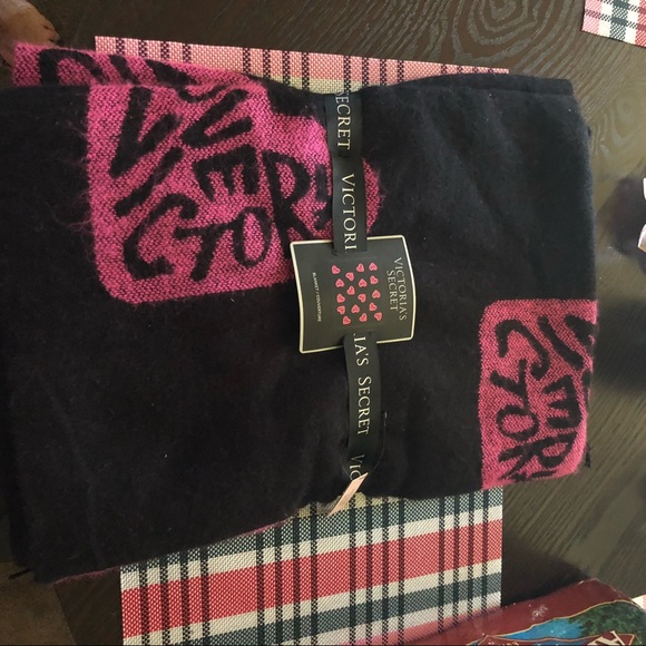 Victoria's Secret Other - Brand new 🎁FINAL PRICE🎉Victoria’s Secret throw